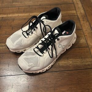 On Running Cloud Shoes Men’s 8 White Black Swiss Engineering CloudTec Sneaker